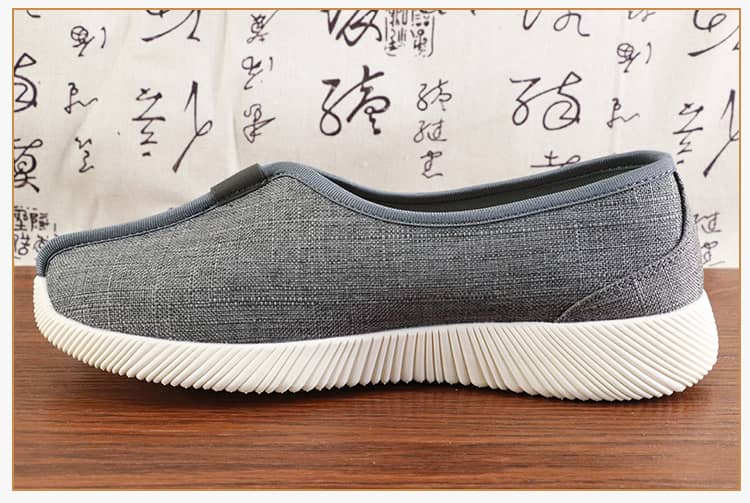 Grey shaolin monk shoe with modern soft sole