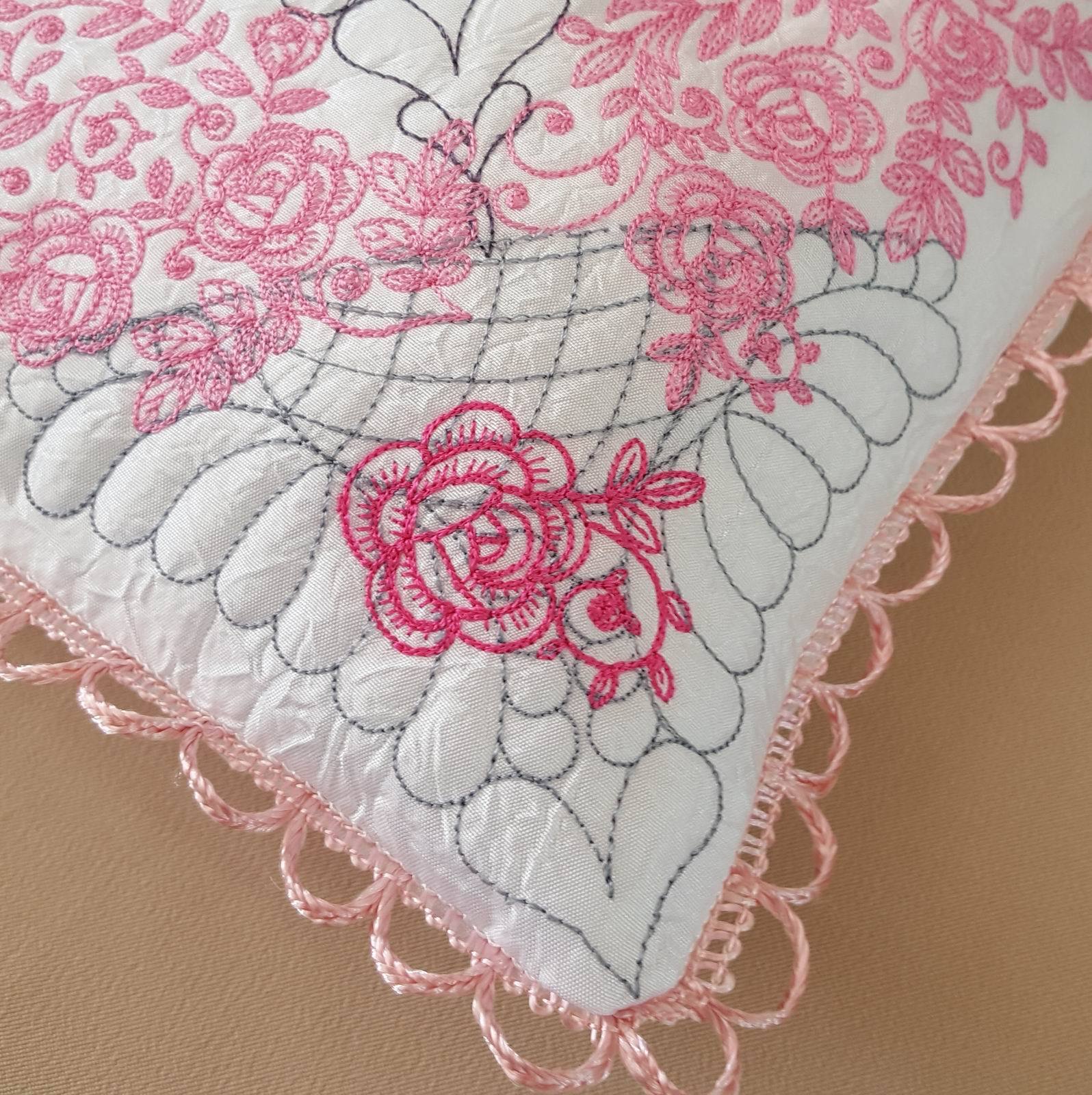 Rose Heritage Pillow Quilt Collection