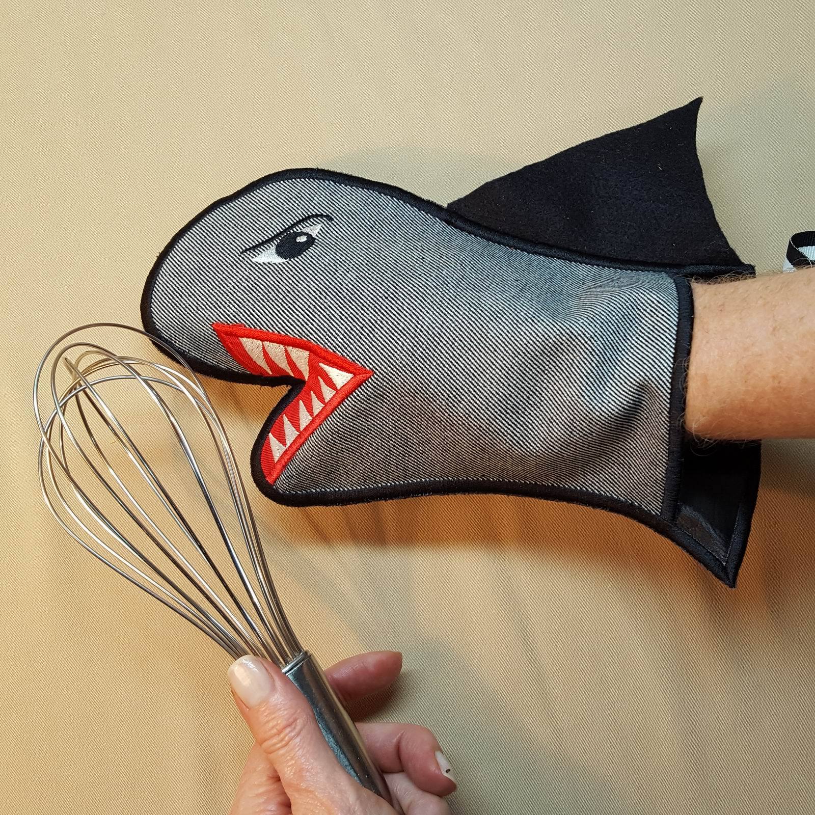 In the Hoop Bruce the Shark Oven Glove