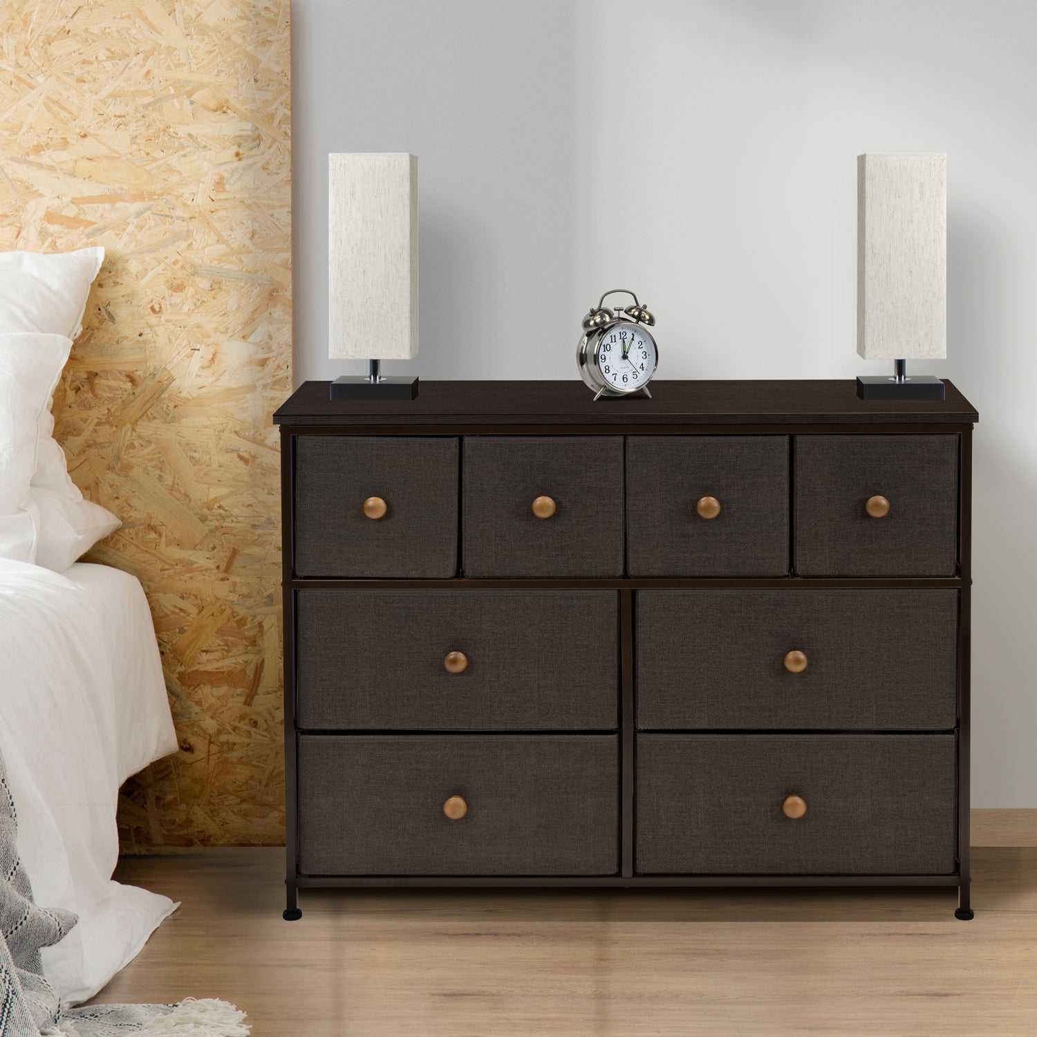 8-Drawer Chest Dresser w/knob Handles