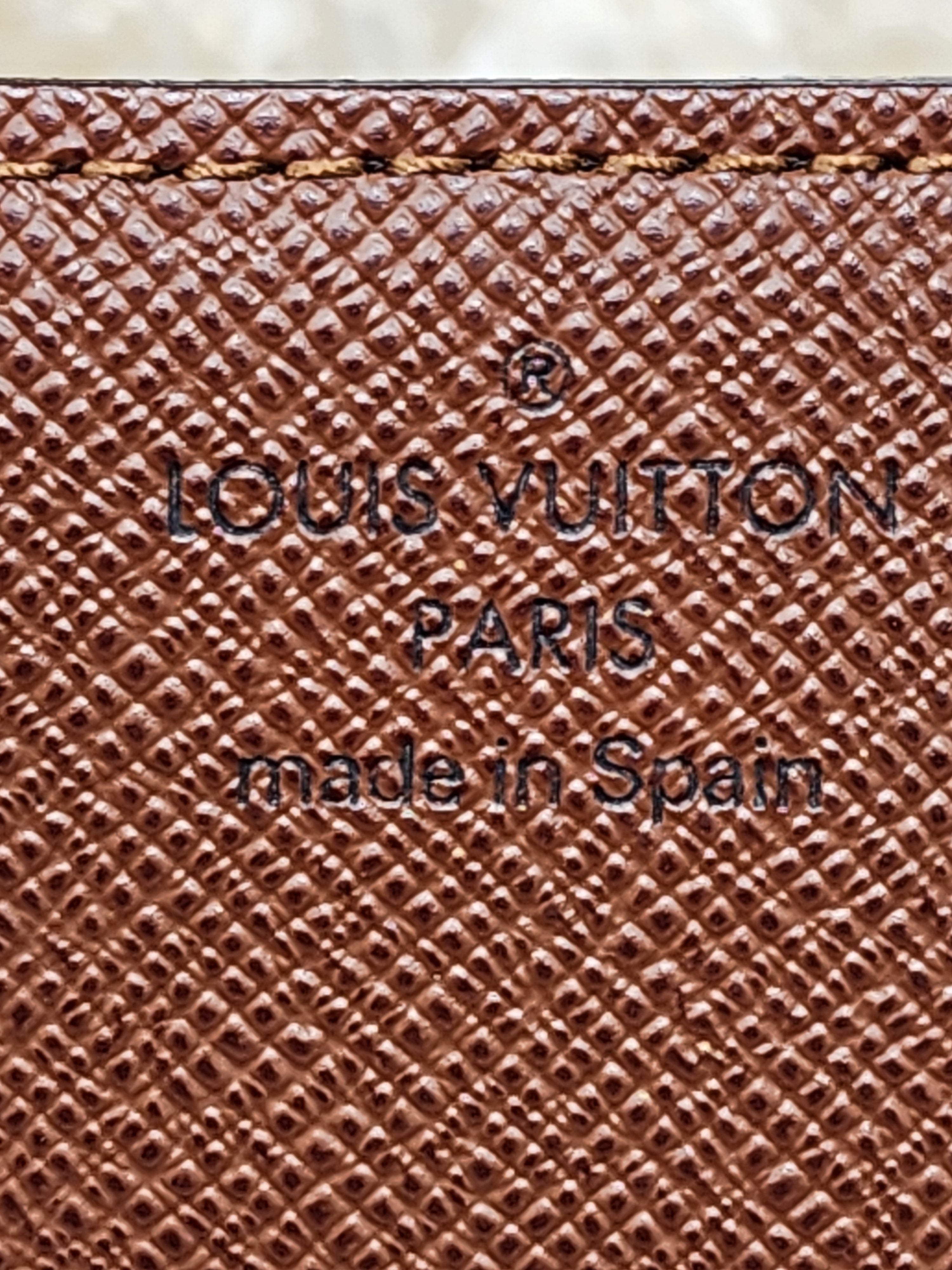 LOUIS VUITTON MONOGRAM CARD HOLDER