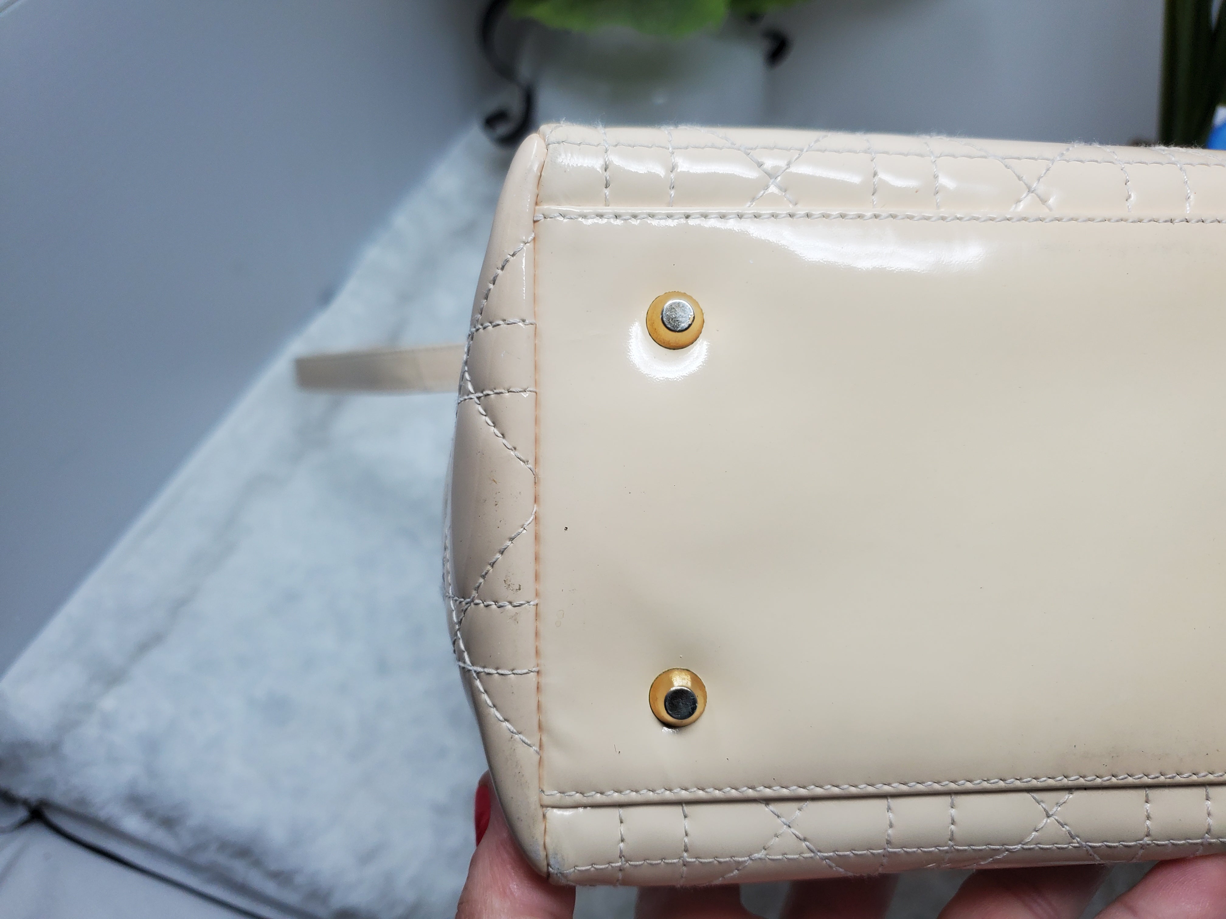 LADY DIOR MEDIUM CANNAGE IVORY PATENT HANDBAG