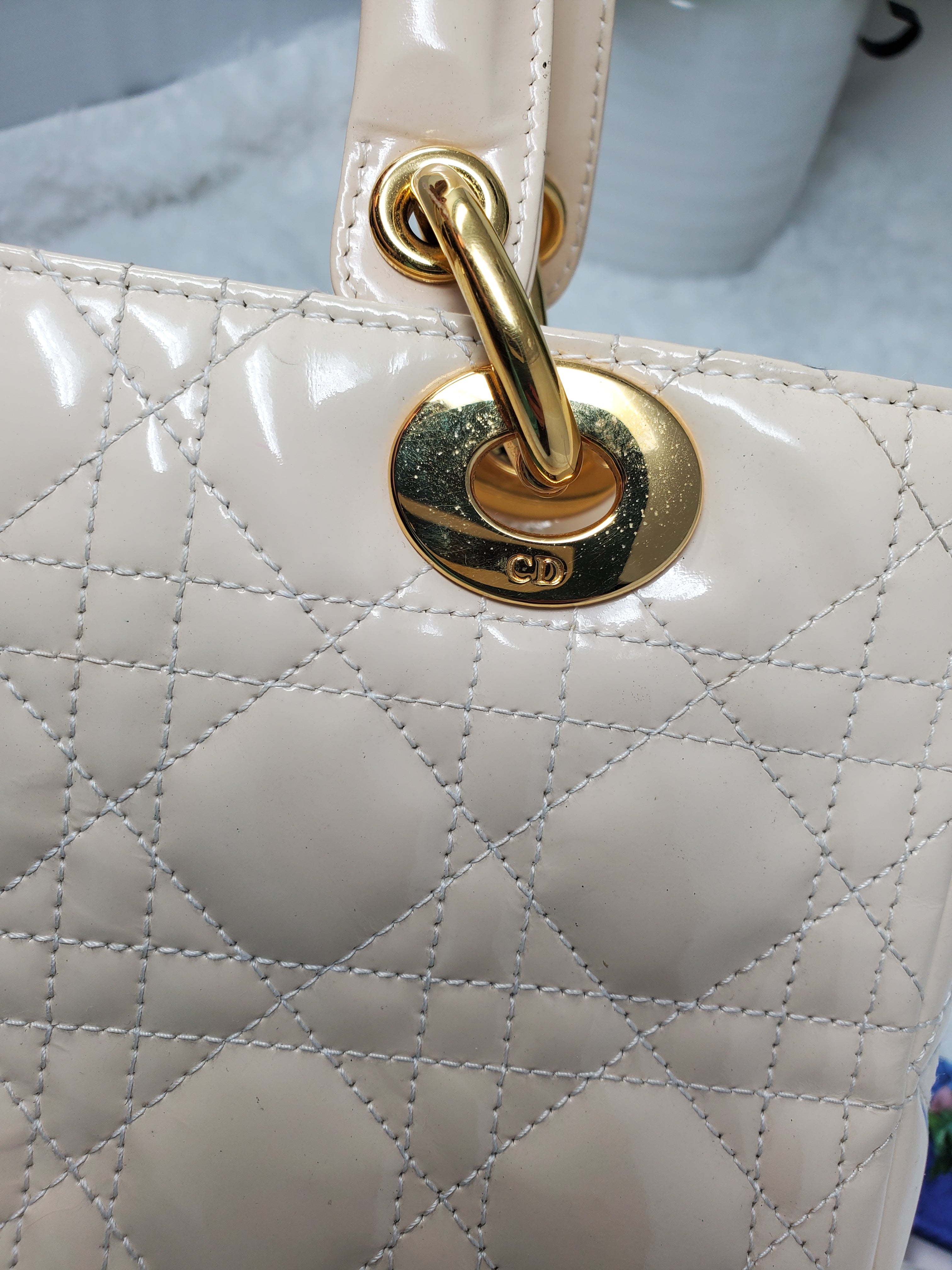 LADY DIOR MEDIUM CANNAGE IVORY PATENT HANDBAG