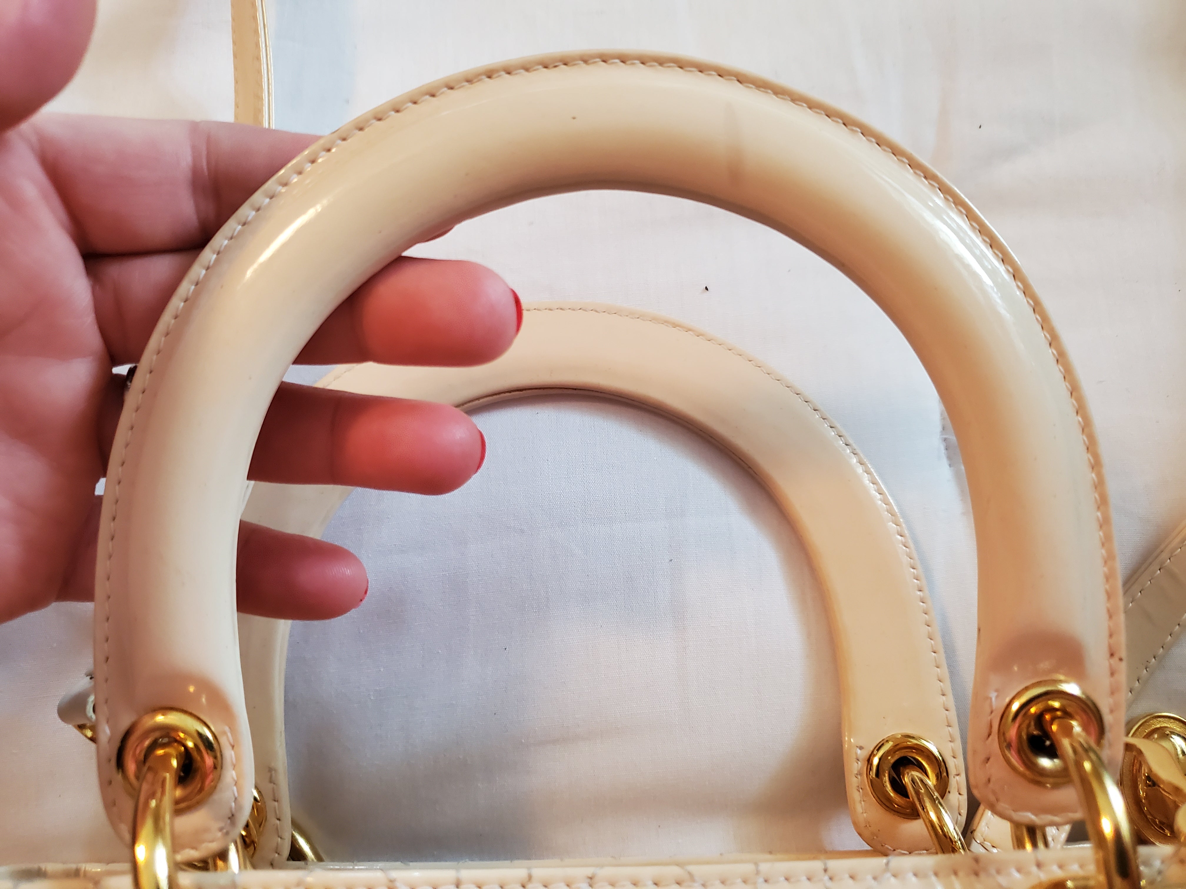 LADY DIOR MEDIUM CANNAGE IVORY PATENT HANDBAG