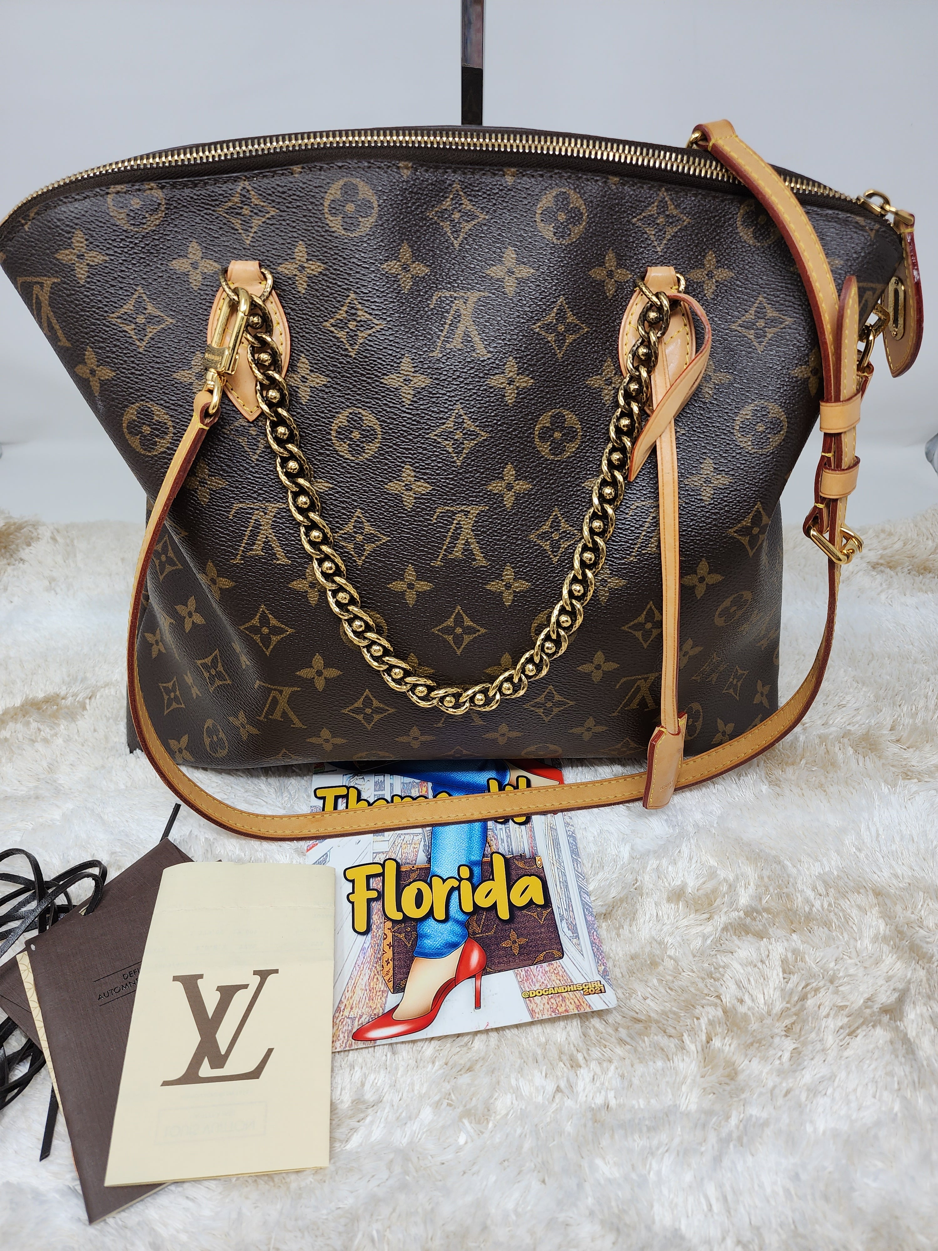 LOUIS VUITTON LOCKIT CHAIN HANDBAG